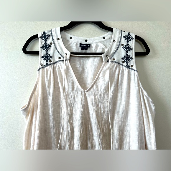 Torrid Size 0 Sleeveless Tunic Tank‎ Women L with Tie Front Embroidered Grommets - Picture 4 of 12